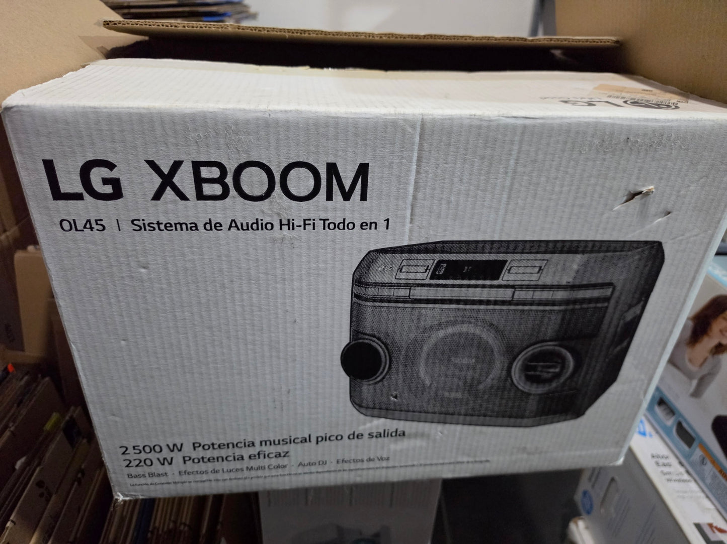 Microcomponente LG XBOOM OL45 de 220 W RMS con Bluetooth, CD, USB - Usado