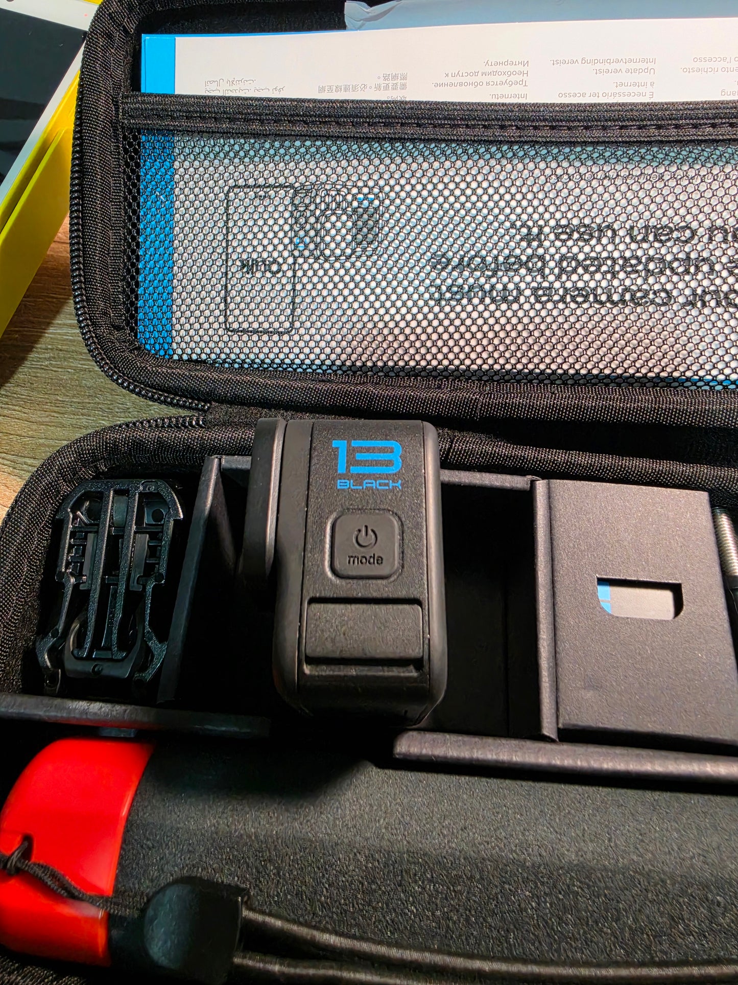 GoPro Hero 13 Black + Accesorios (Caja abierta)
