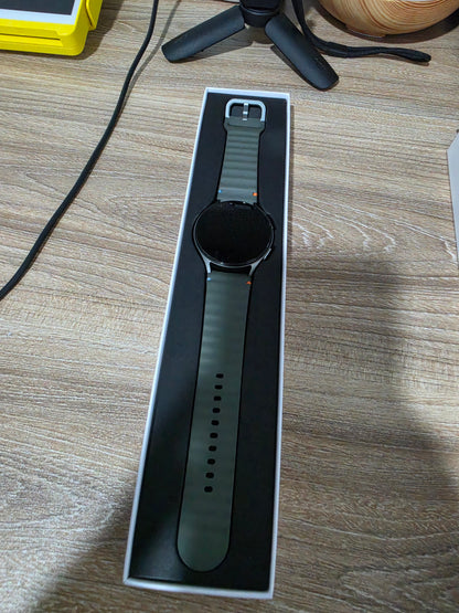 Samsung Galaxy Watch7 44 mm Bluetooth/Wi-Fi/GPS Verde (SM-L310) - Usado