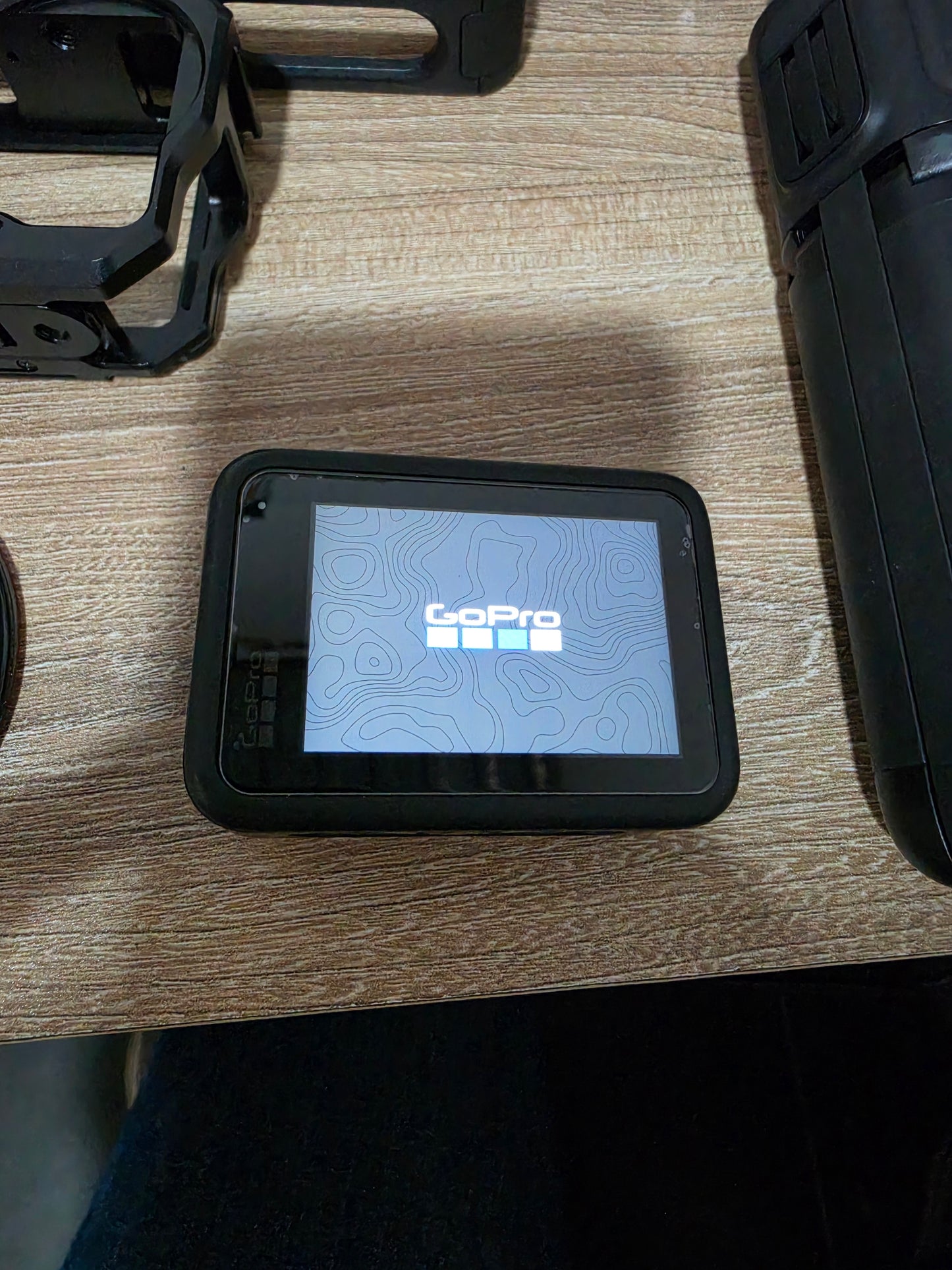 GoPro Hero 11 Black Creator Edition con 3 Baterías y Memoria 128 GB - Usado