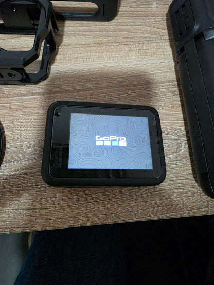 GoPro Hero 11 Black Creator Edition con 3 Baterías y Memoria 128 GB - Usado