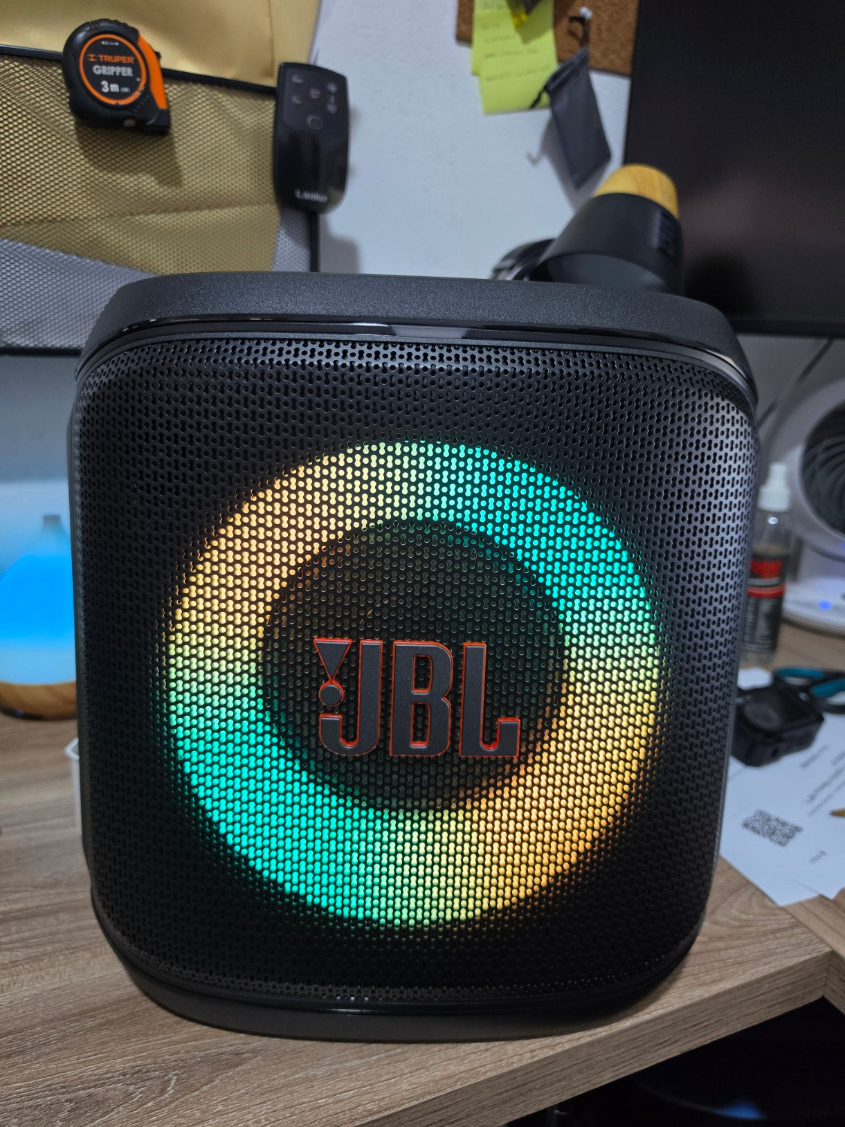 JBL PartyBox Encore Essential 2 Bluetooth 100W con luces LED - Caja Abierta