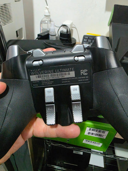 Razer Wolverine Ultimate Control Gaming para Xbox y PC | Usado