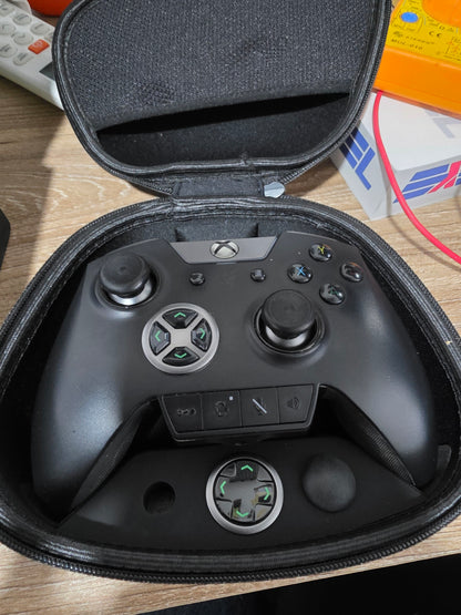 Razer Wolverine Ultimate Control Gaming para Xbox y PC | Usado