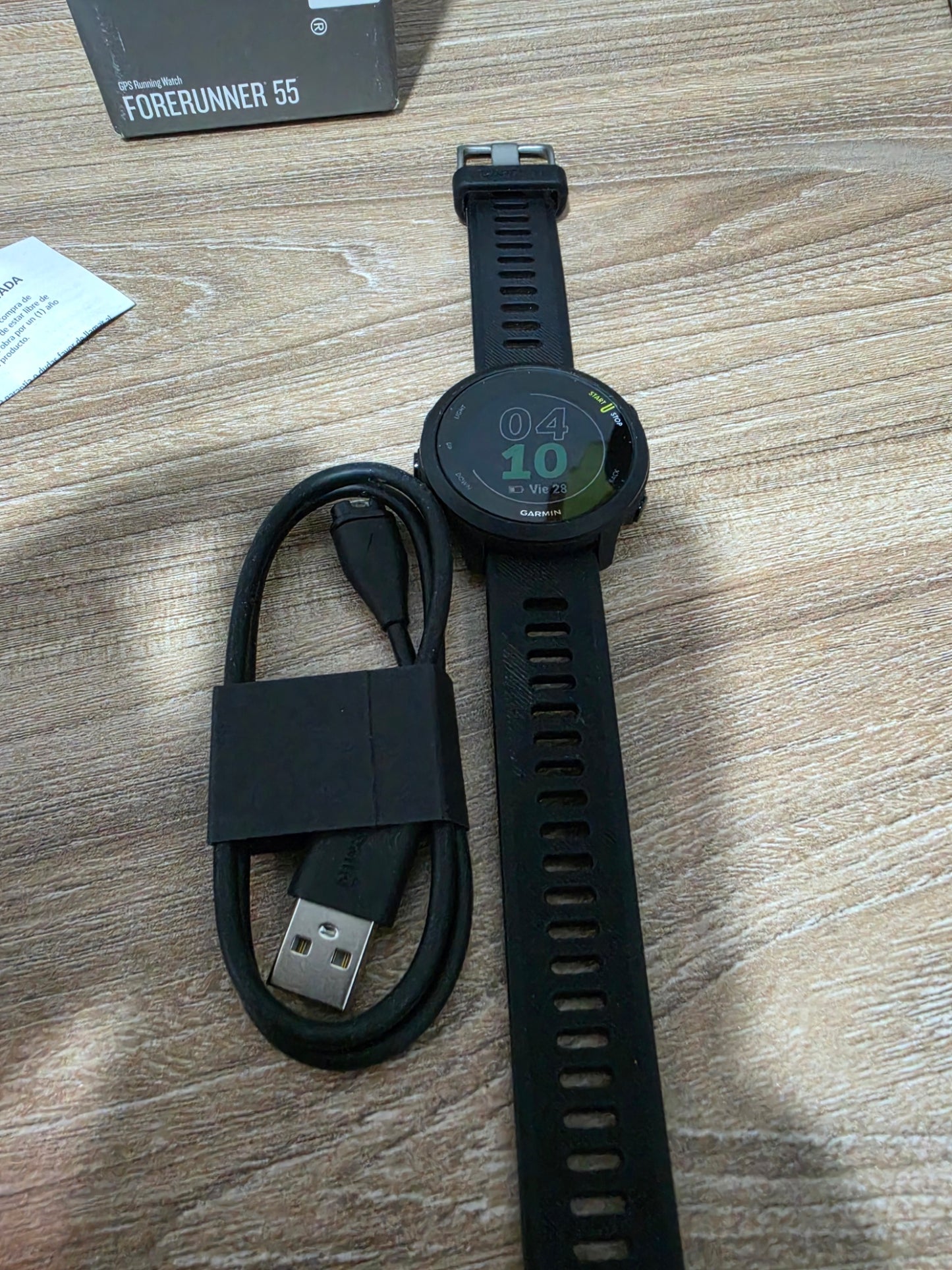 Reloj Garmin Forerunner 55 GPS Negro con Cargador – Caja Maltratada